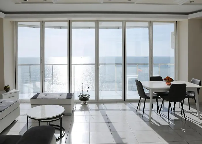 Appartamento Beachfront Luxury Residences 13 *