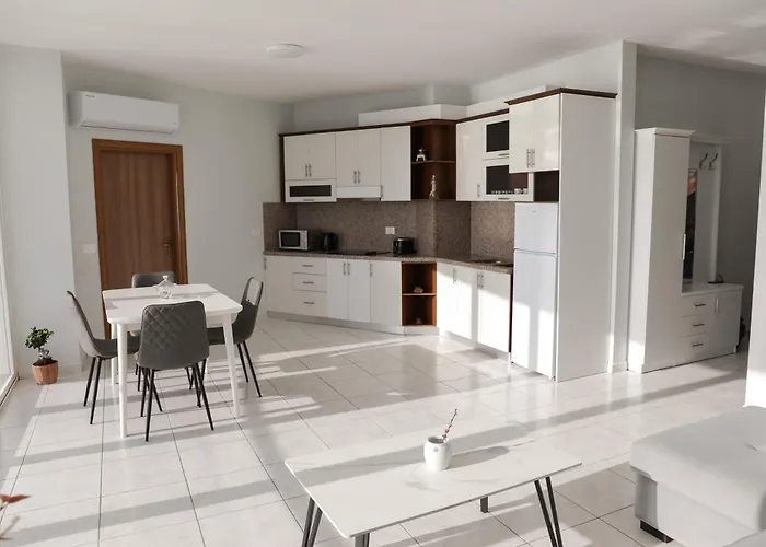 Beachfront Luxury Residences 13 * Durrës